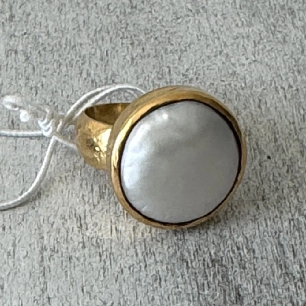 SHAANTI JEWELS Gold Plated 925 Sterling Silver Baroque Moth of Pearl Ring 7.5